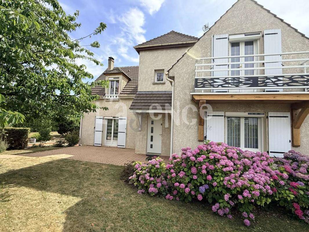 Maison à CLAYE-SOUILLY