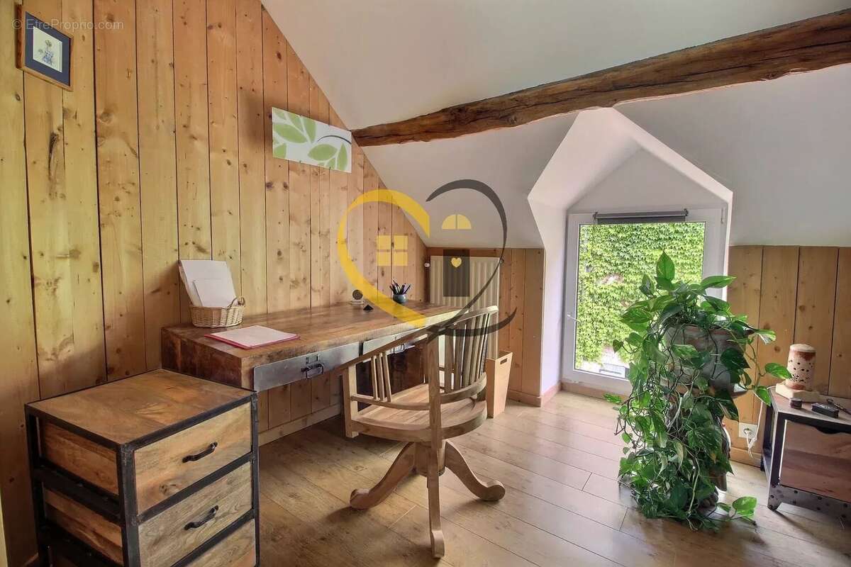 Maison à SAINT-DENIS-DE-PALIN