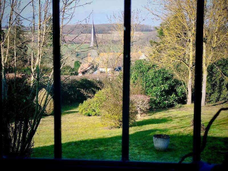 Maison à DAMPIERRE-SUR-AVRE