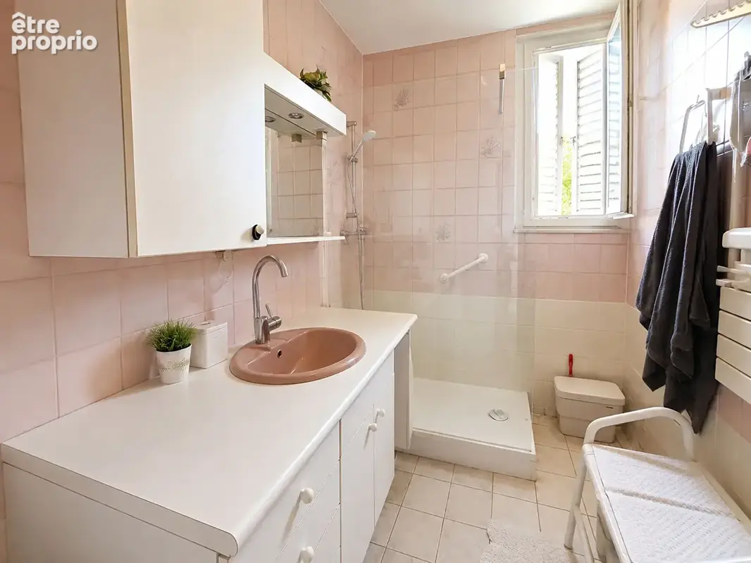 Appartement - Centre-ville - 63m² - photo 6