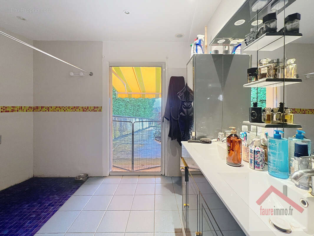 Maison à PERPEZAC-LE-NOIR