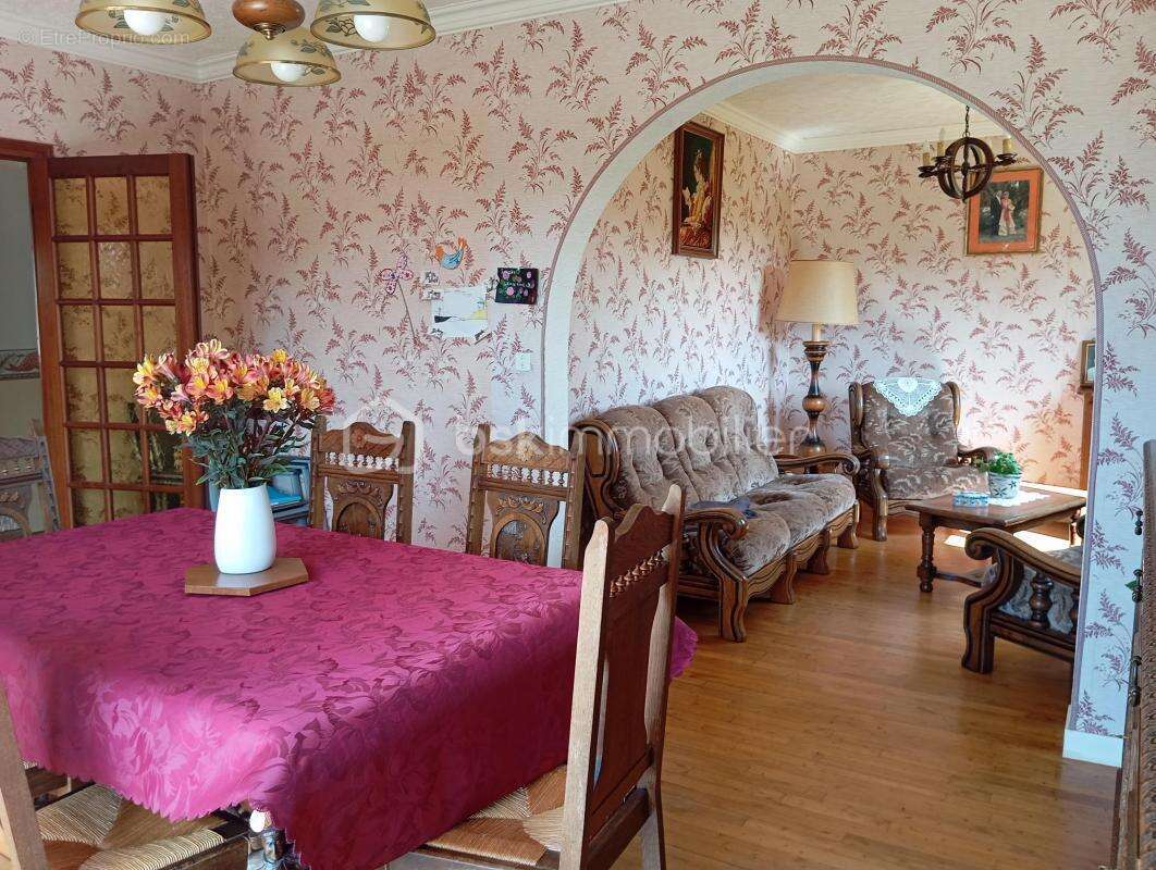 Maison à PLOUGONVER