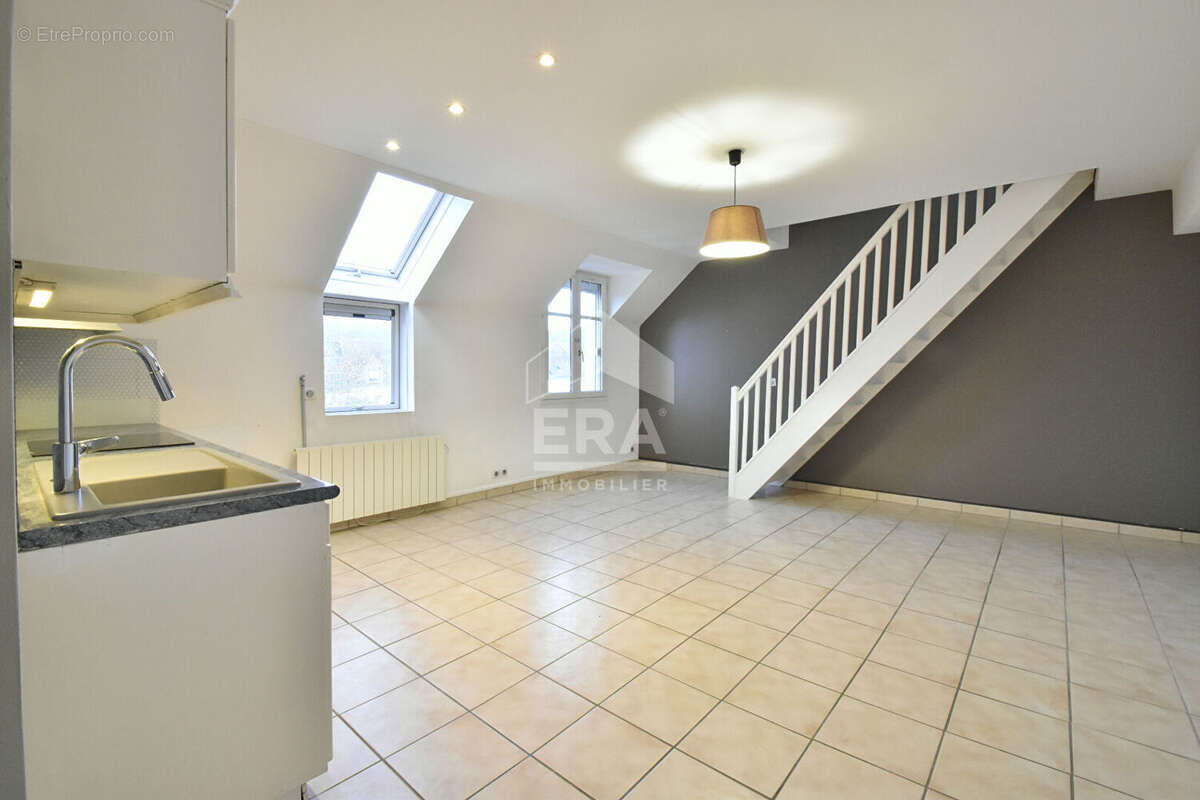 Appartement à JOUARS-PONTCHARTRAIN