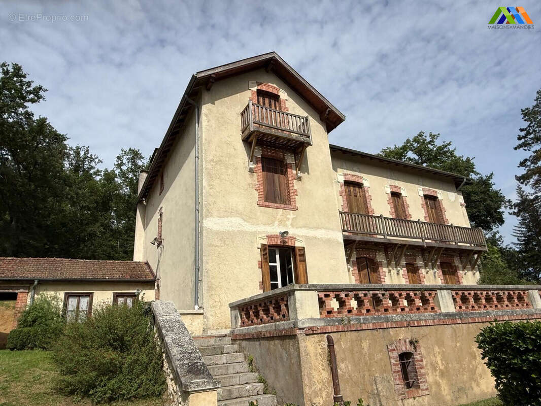 Maison 1500 m² à Boulogne-Sur-Gesse  - photo 6