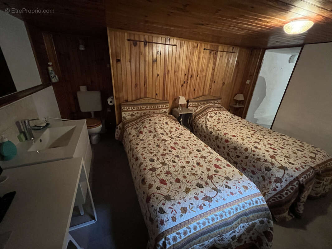 Maison à PARAY-VIEILLE-POSTE