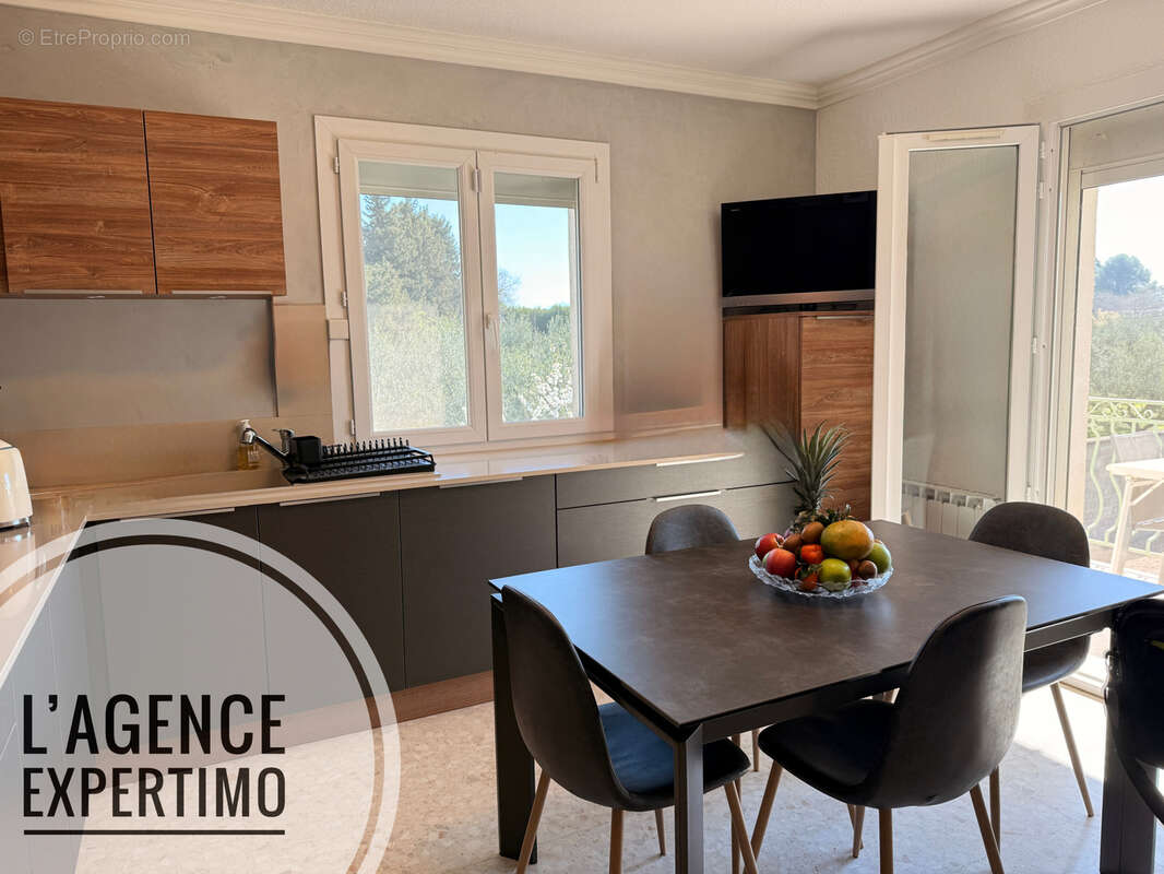 Plusieurs possibilités pour cette grande et belle maison - photo 4