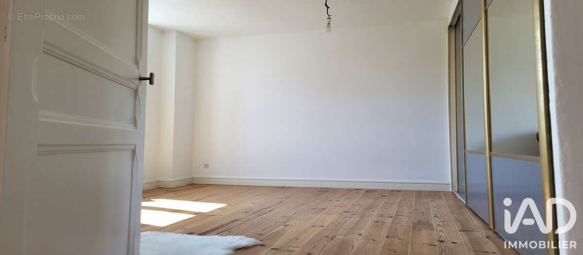 Maison 102 m² à Saint-Jean-D'angely  - photo 8