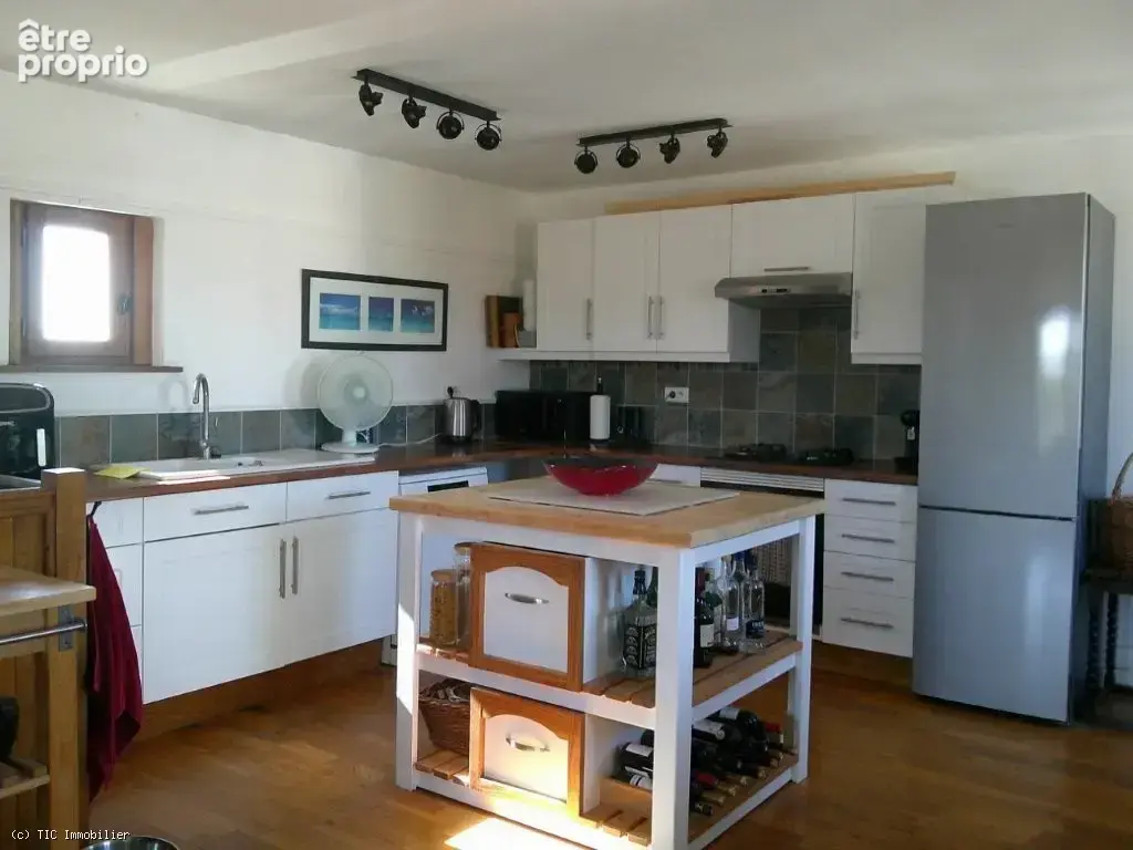 Superbe Maison Individuelle Avec Une Piscine Chauffée et Une Maison À Rénover - photo 16