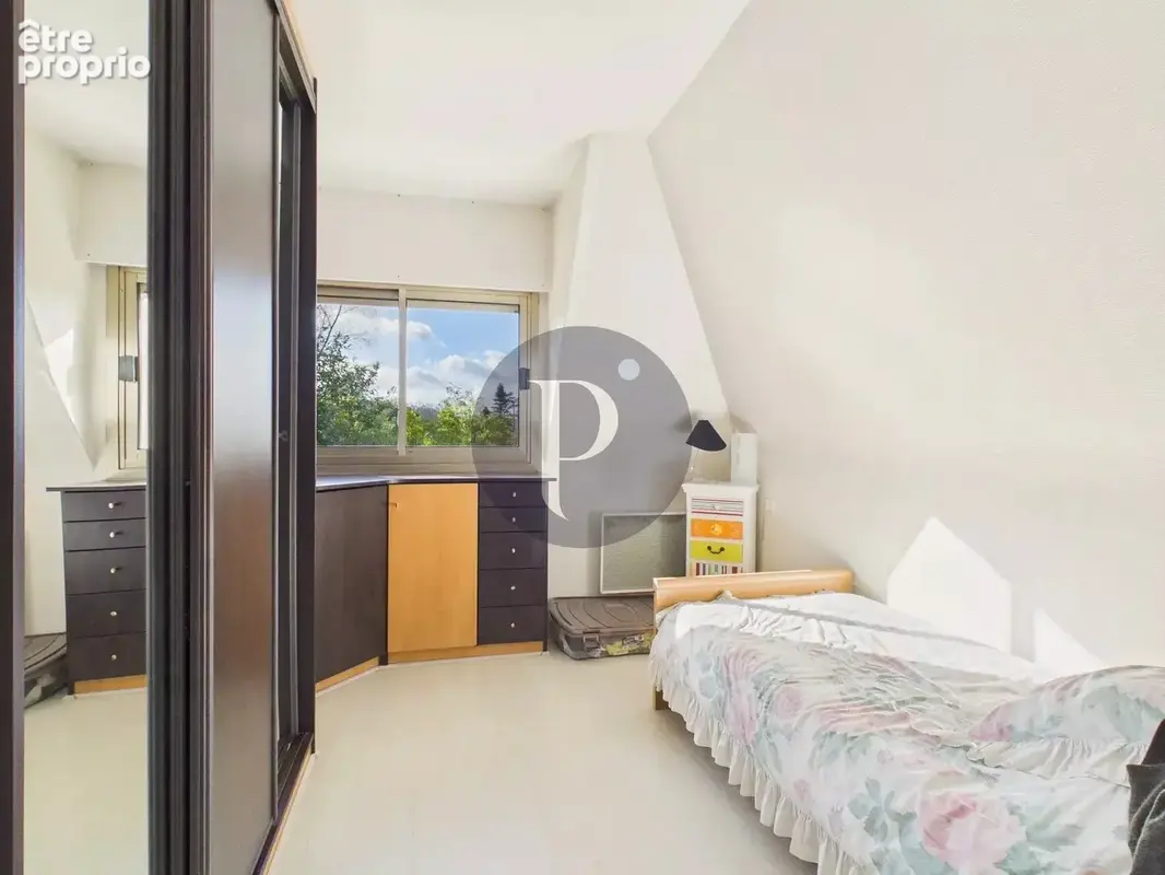 Maison familiale d’exception avec piscine et dépendance sur 1 732 m² de terrain paysager - photo 22