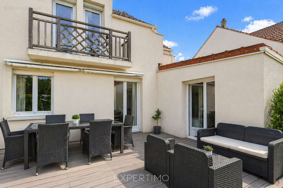 Maison à EMERAINVILLE