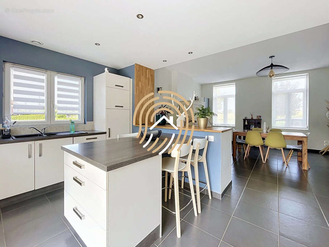 Maison 101 m² à Raimbeaucourt  - photo 2
