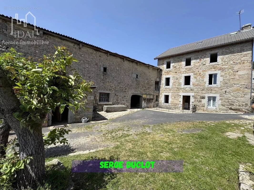Maison à SAINT-LEGER-DU-MALZIEU