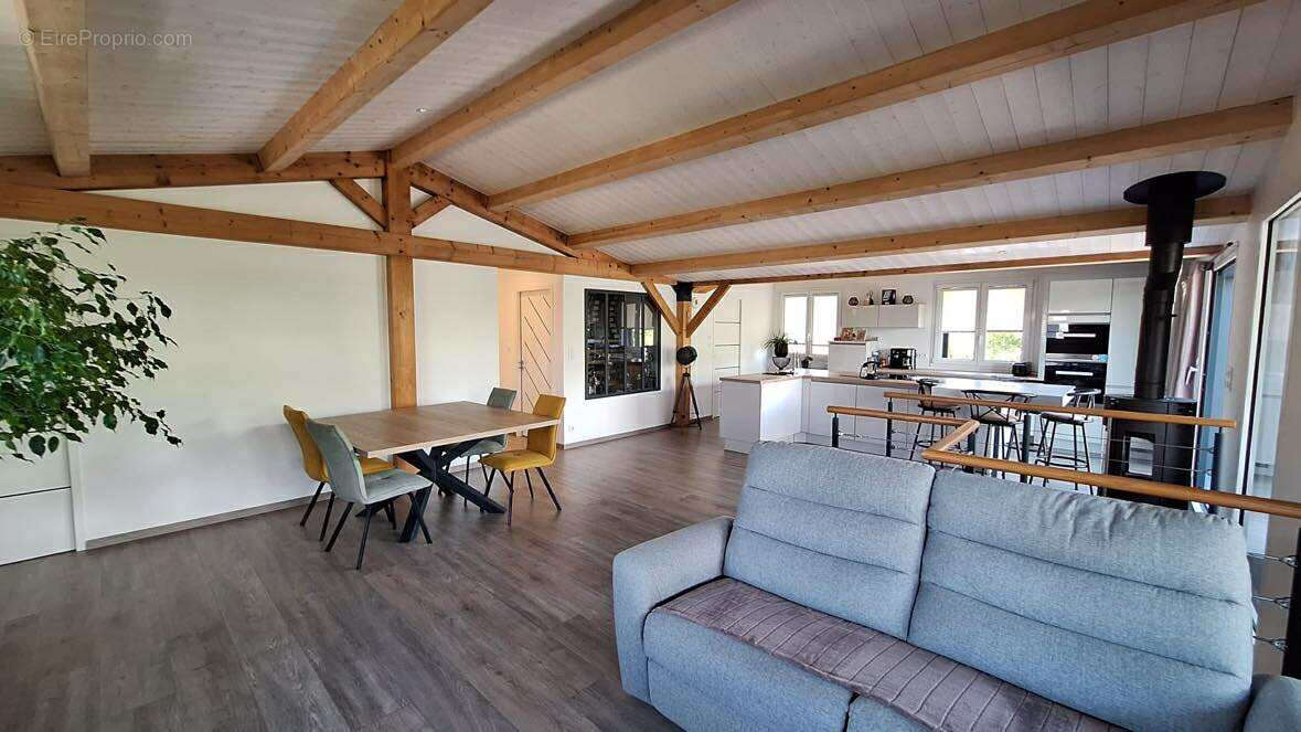 Maison à TALMONT-SAINT-HILAIRE