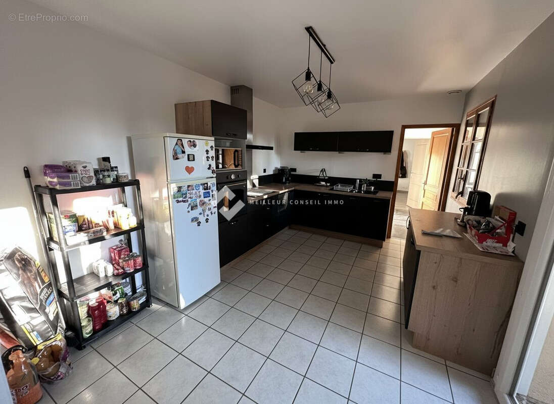 Appartement 165 m² à Beauregard-L'eveque  - photo 8