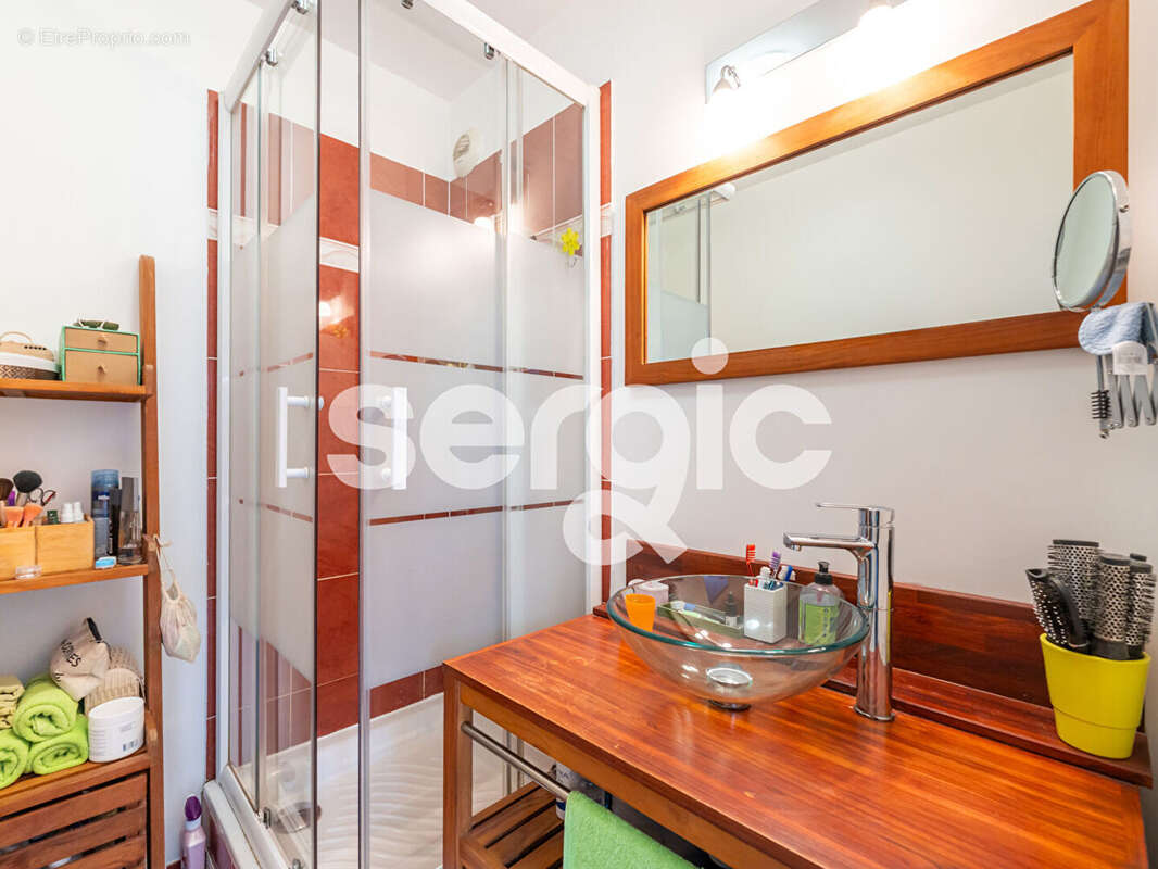 Appartement à BUSSY-SAINT-GEORGES