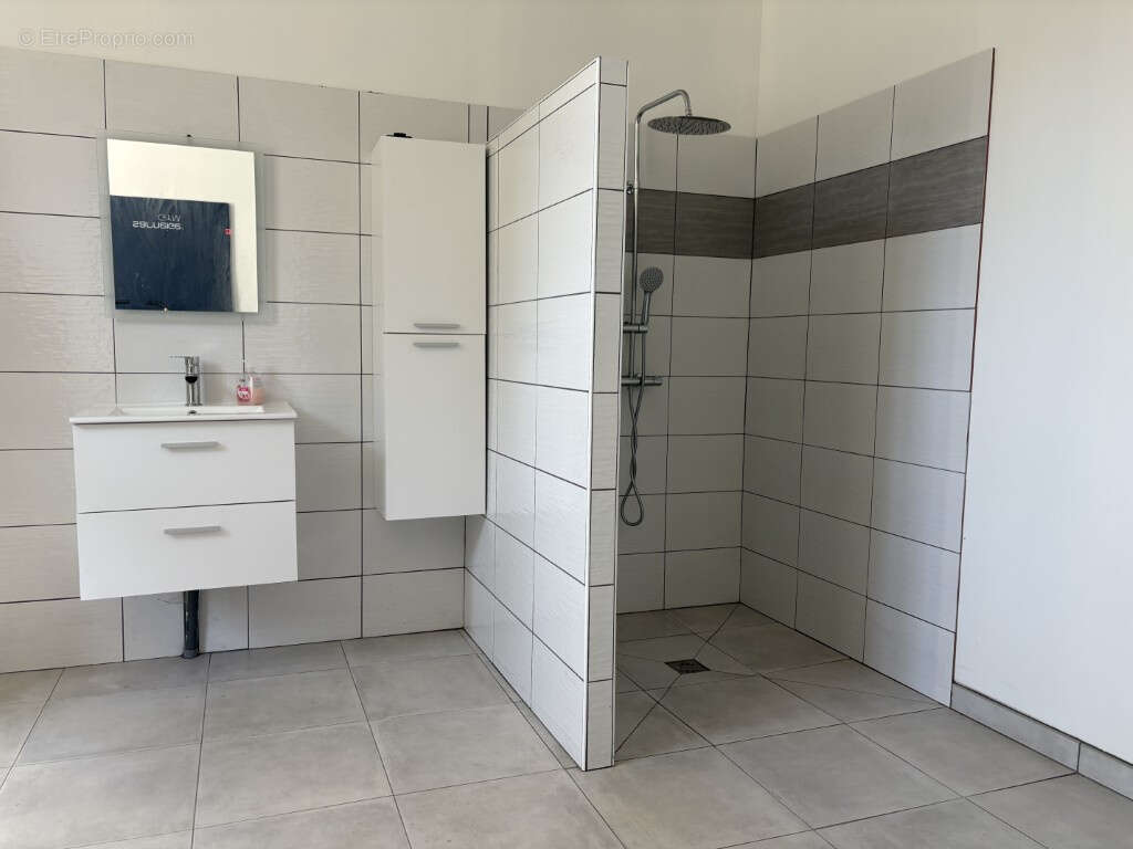 Maison à SAINT-JULIEN-LE-VENDOMOIS