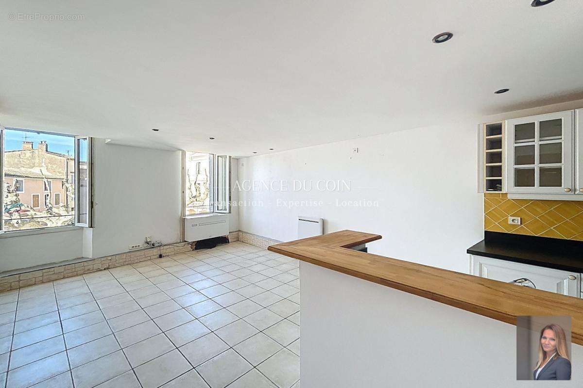 Appartement à LE MUY