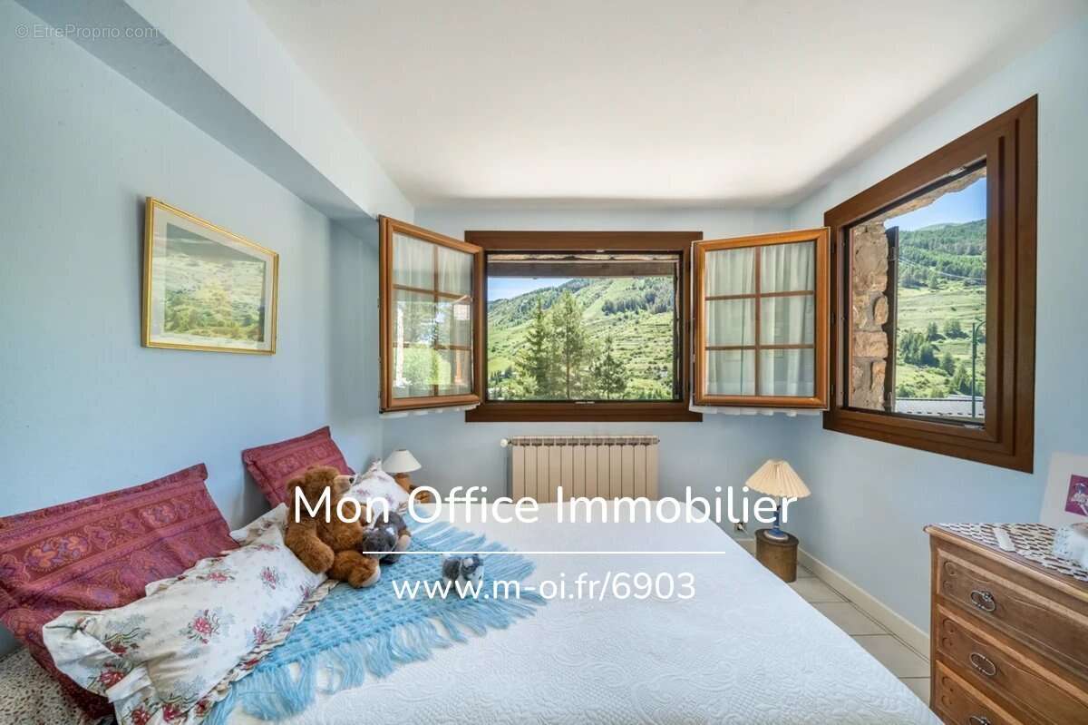 Référence : 6903-MBE - Chalet de 180m² à Vars Saint Marie - Vue panoramique - photo 9
