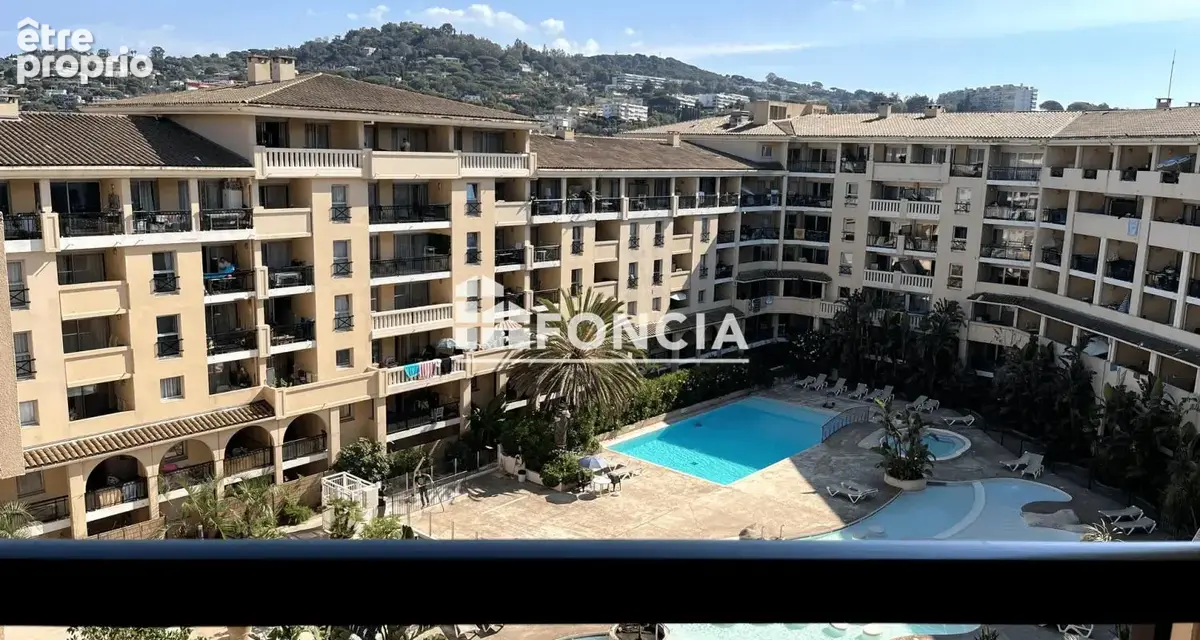 Cannes la bocca front de mer etage élevé - photo 4