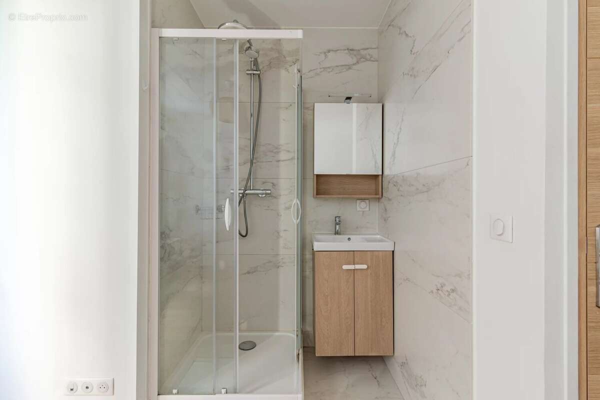 Appartement à PARIS-19E