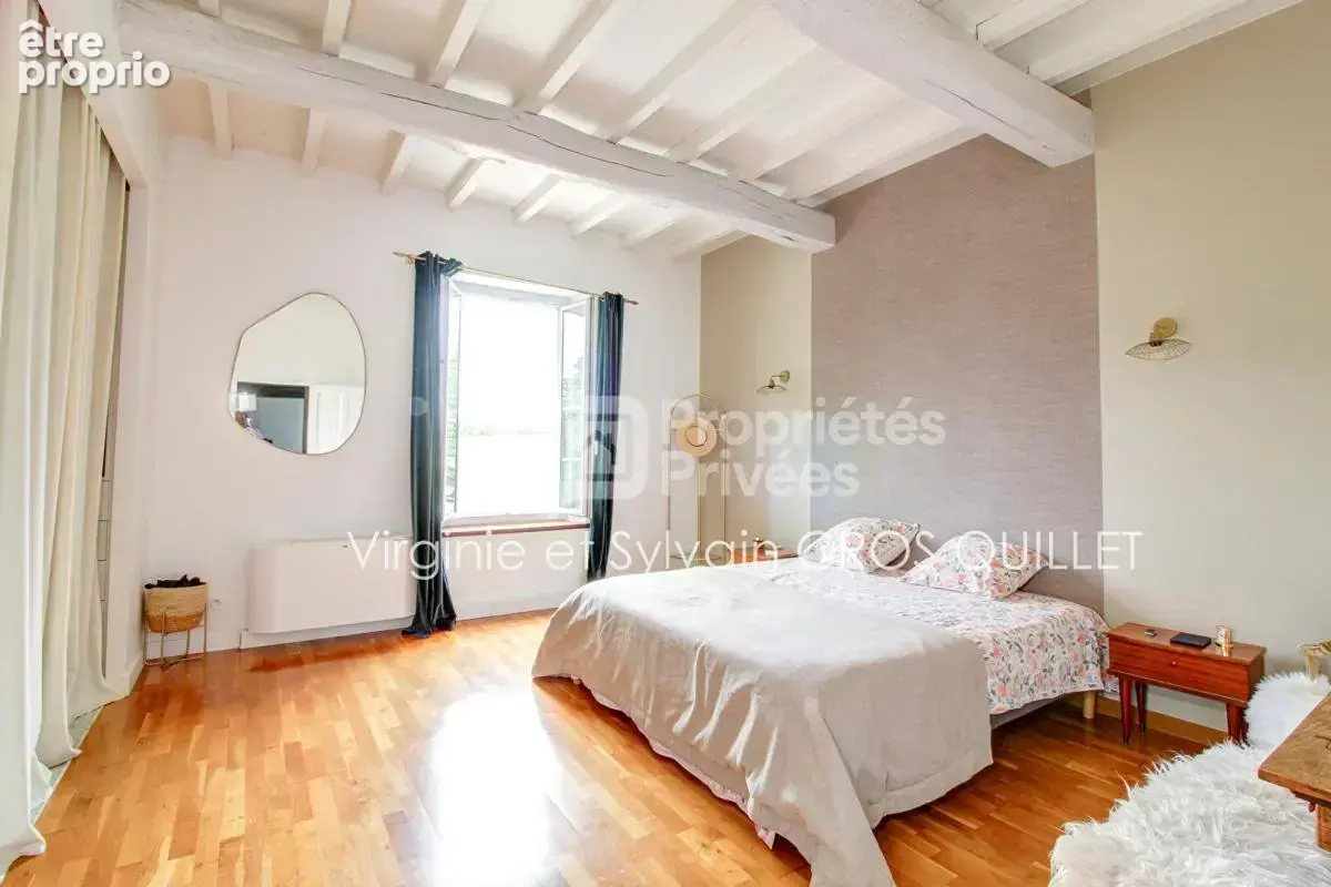 Maison de Maitre 302 m2 + garages sur belle parcelle - photo 14