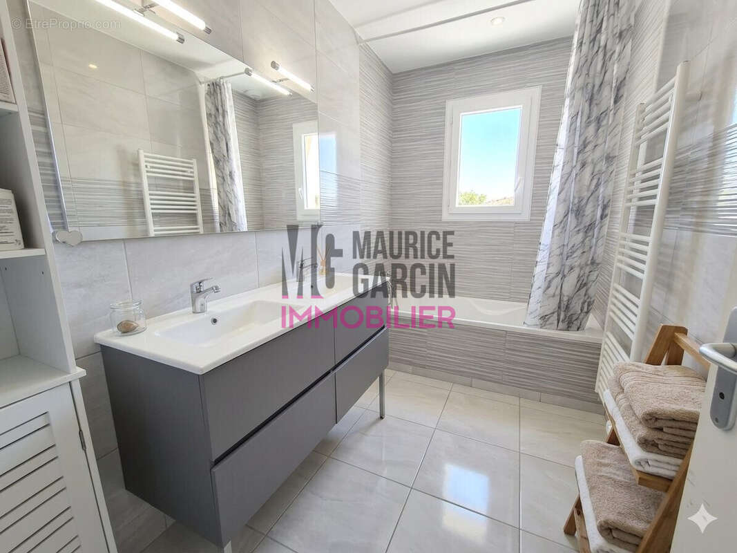 Maison à BEDARRIDES