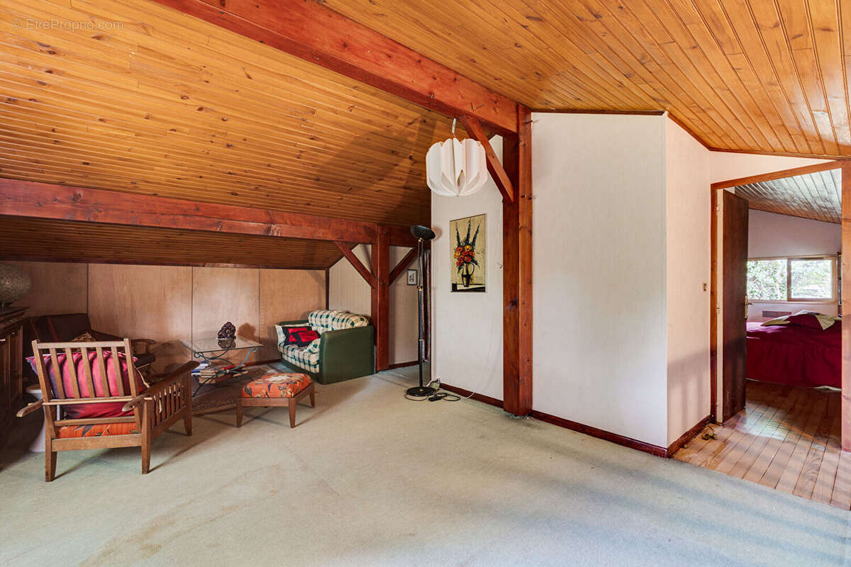 Maison à MONDONVILLE