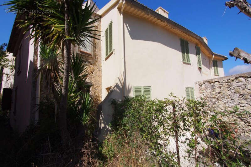 Maison à LA TRINITE