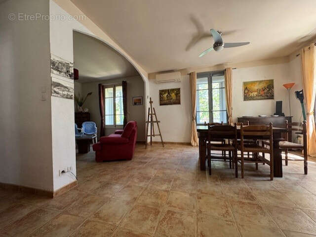 Maison à LES MATELLES