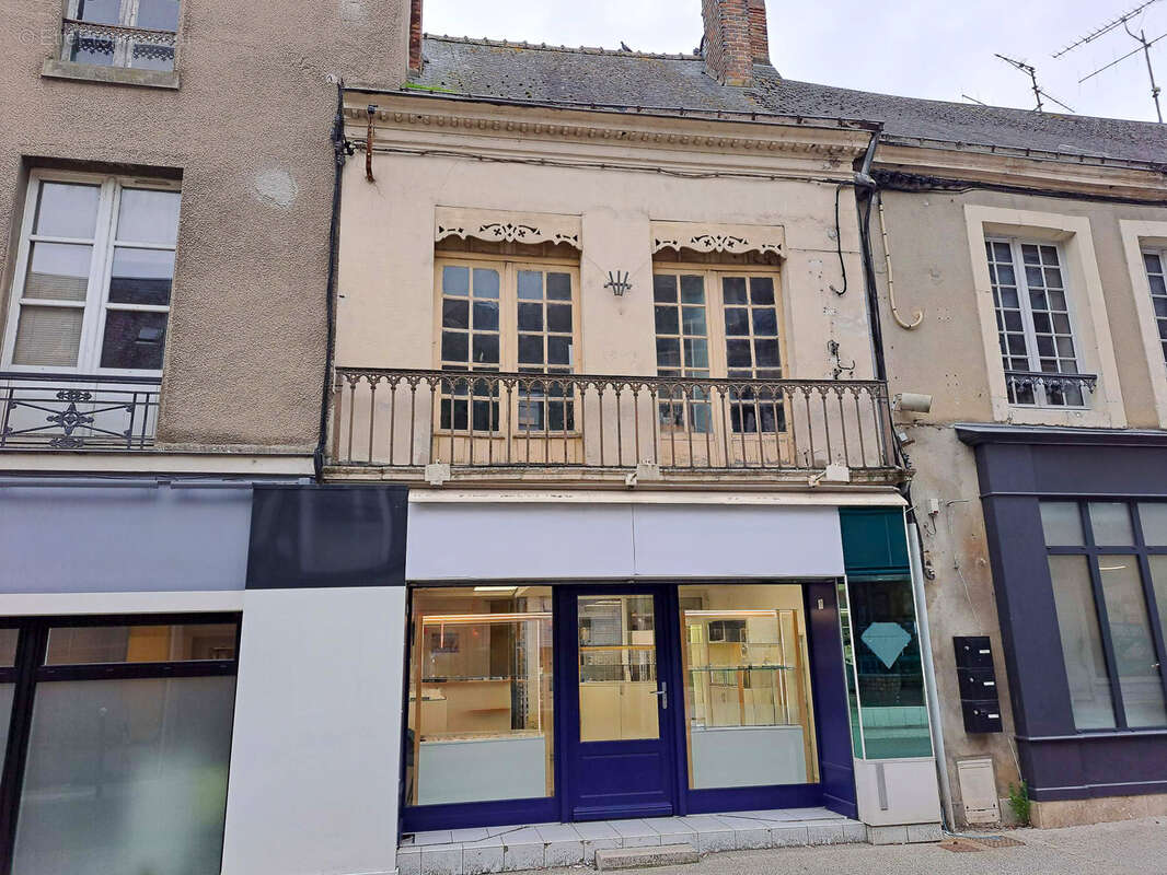 Maison à SAINT-CALAIS