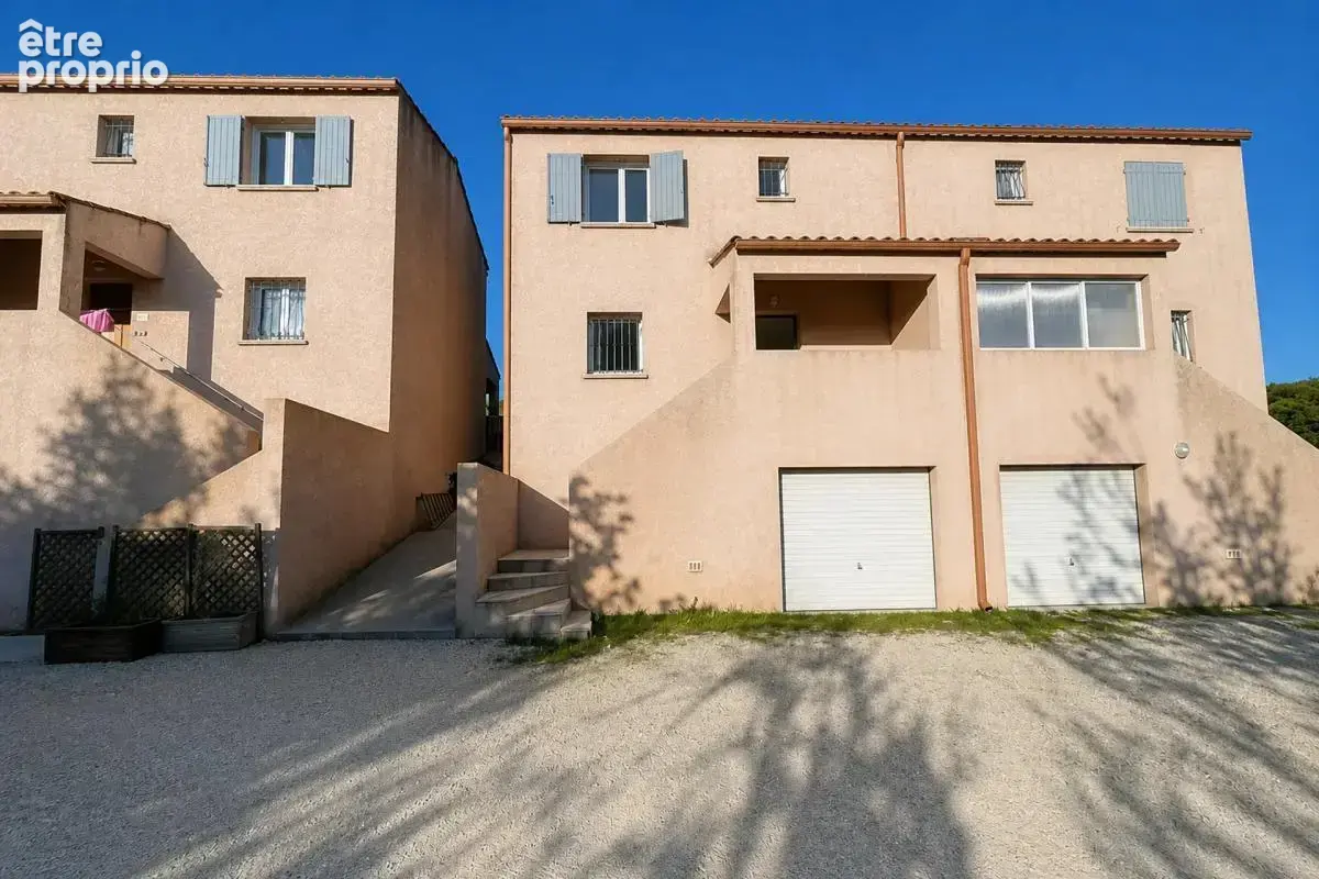 Maison lumineuse avec jardin à Saint-Julien-les-Rosiers - photo 19