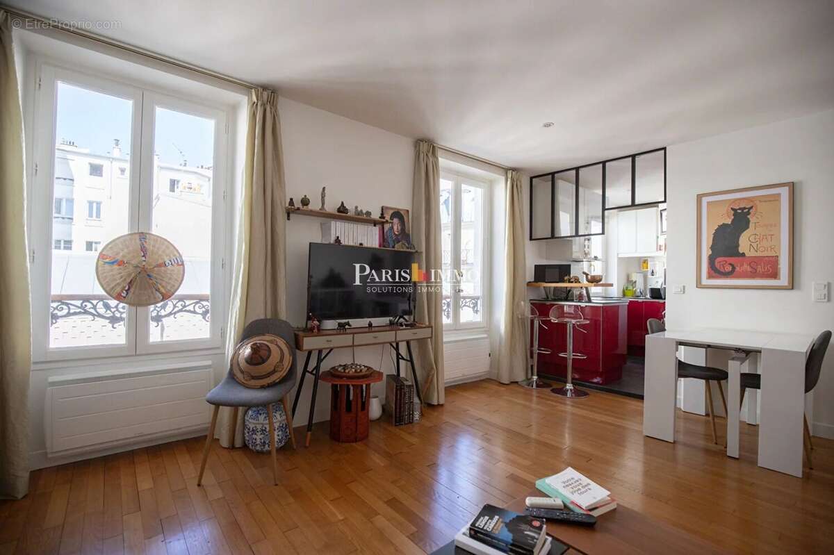 Appartement à PARIS-18E