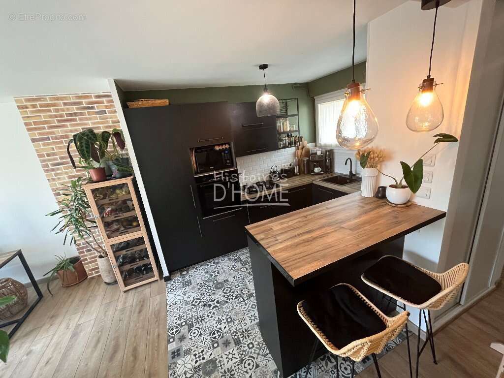 Appartement à BRIE-COMTE-ROBERT