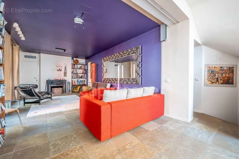 Maison à COURBEVOIE