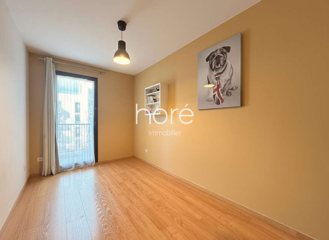 Appartement à COLOMBES