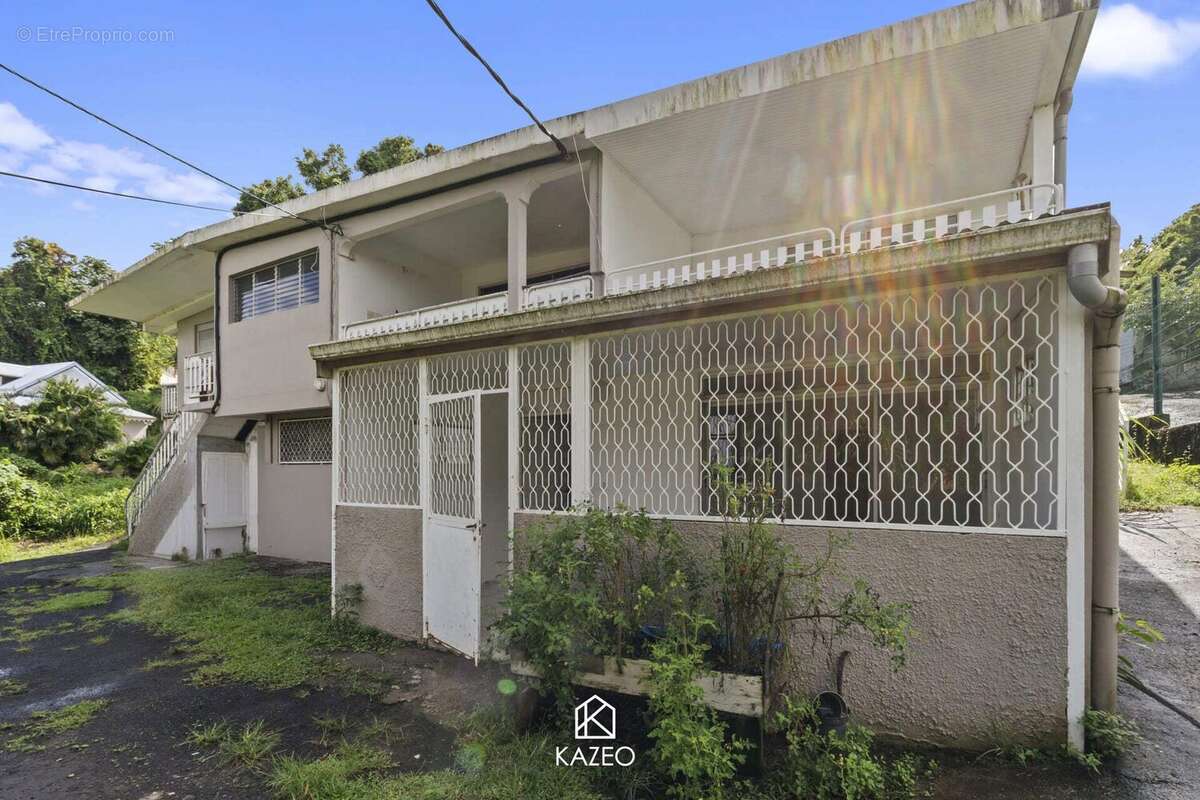 Appartement à RIVIERE-SALEE