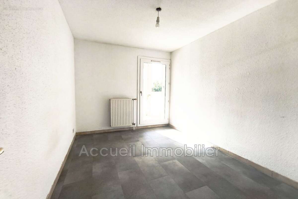 Appartement 55 m² à Le Grau-Du-Roi  - photo 2