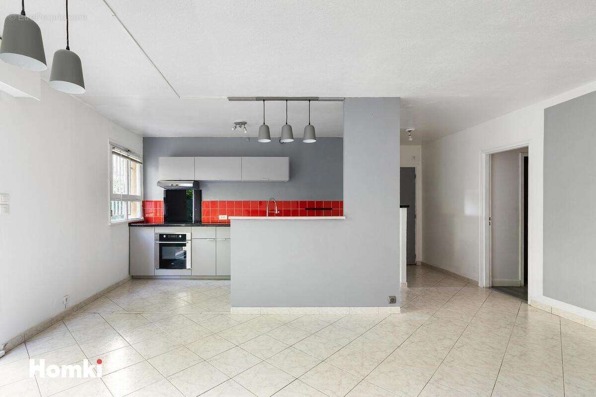 Appartement à VALLAURIS