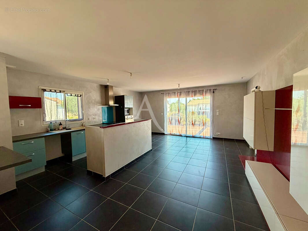 Maison contemporaine de plain-pied de 2014 ? Le confort clé en main ! - photo 15