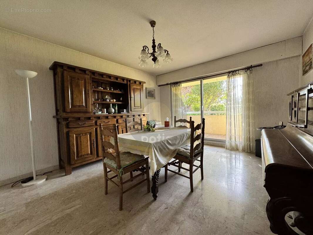 Appartement à ROQUEBRUNE-CAP-MARTIN