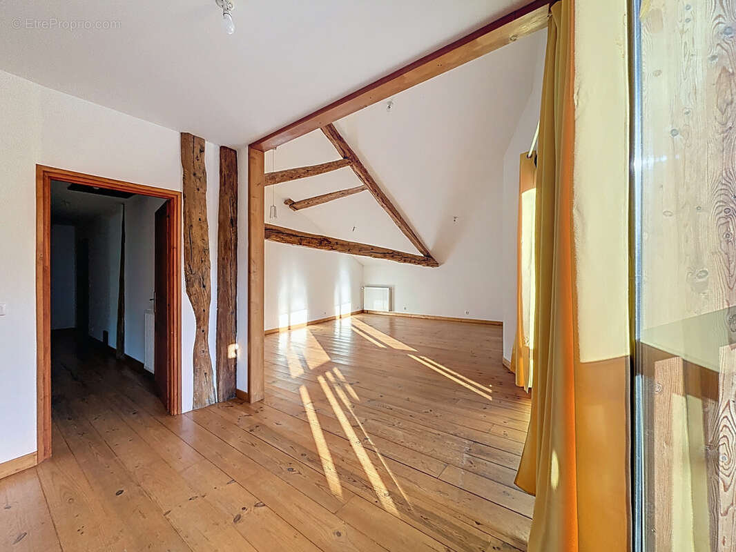 Appartement à JAUSIERS