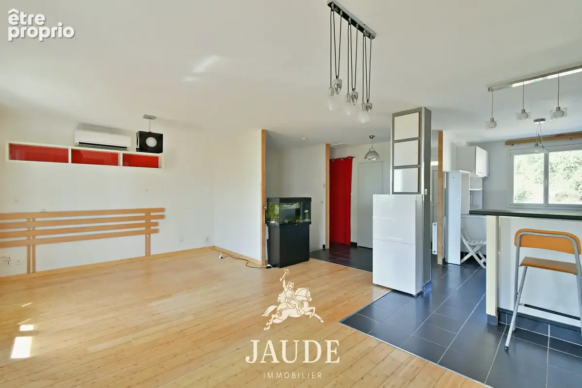 Maison (DPE en A) mitoyenne de 84 m2 avec jardin arboré et garage    rue Marcel Pagnol, Clermont-Ferrand - photo 3