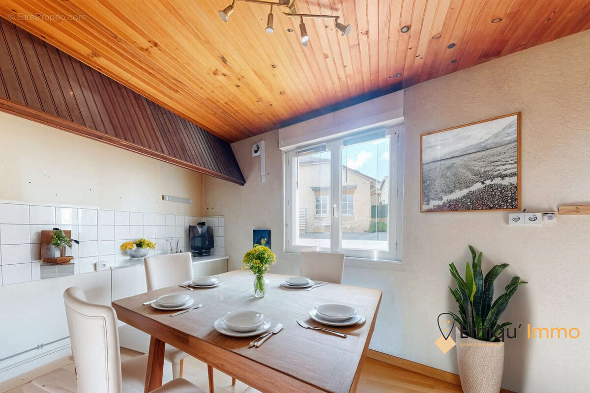 Maison à COLOMBEY-LES-DEUX-EGLISES