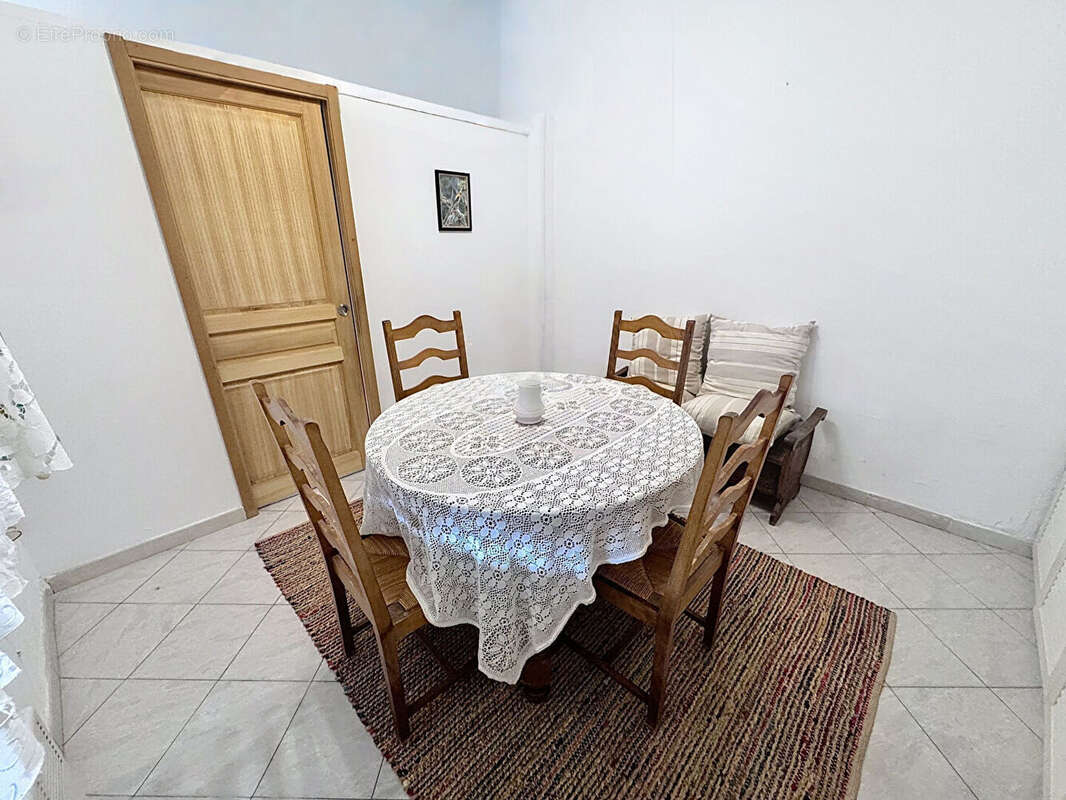 Maison à ENSUES-LA-REDONNE