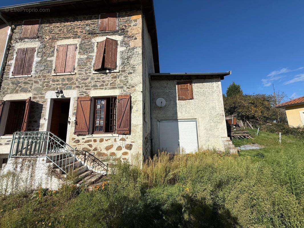 Maison à BRUSSIEU