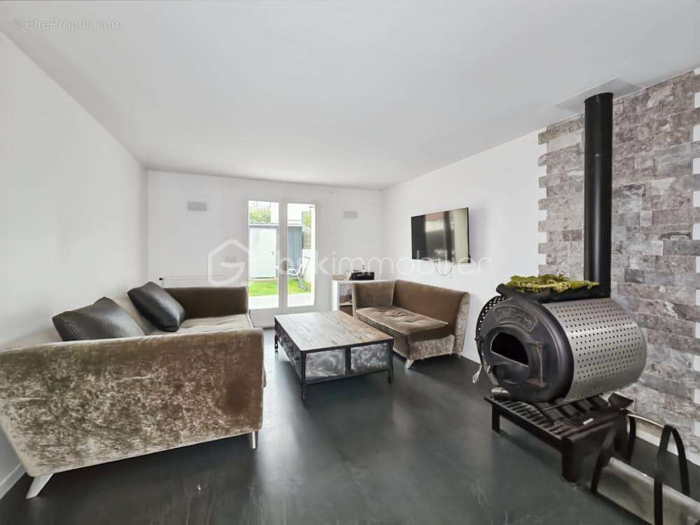 Maison à GOUSSAINVILLE