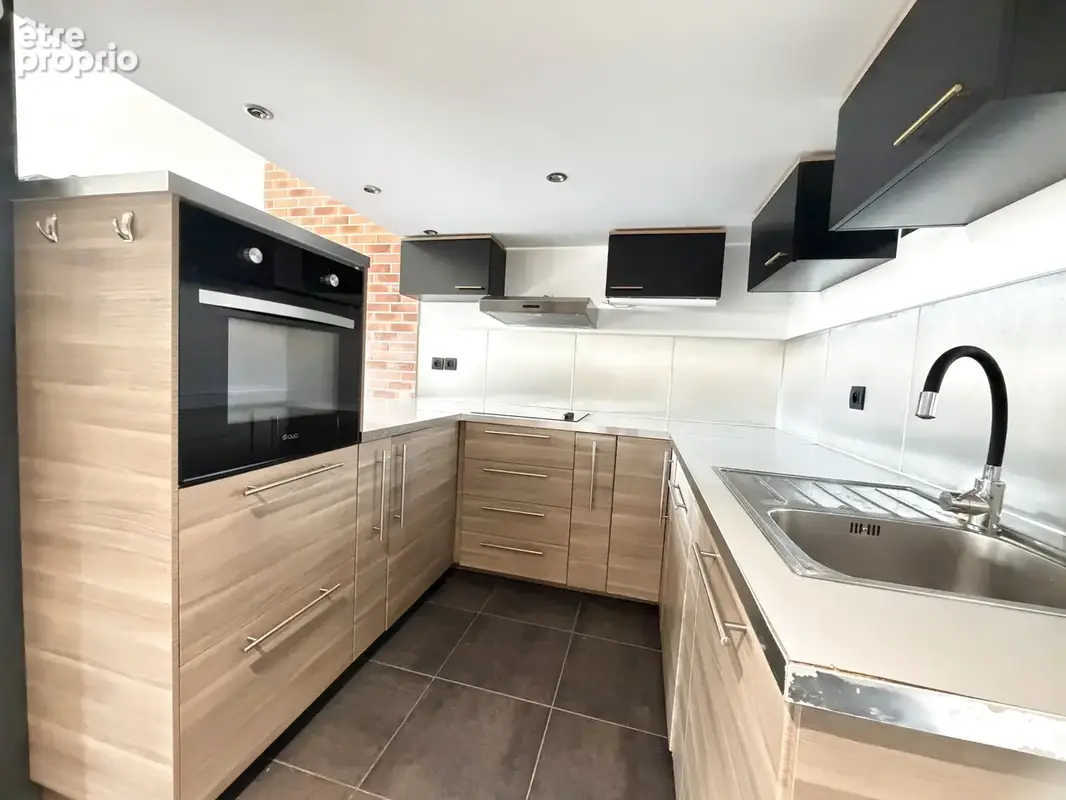 HIDRI IMMO PLUS vous propose un un investissement d'exception au cœur de Grenoble : un loft d'architecte 4 p - photo 5