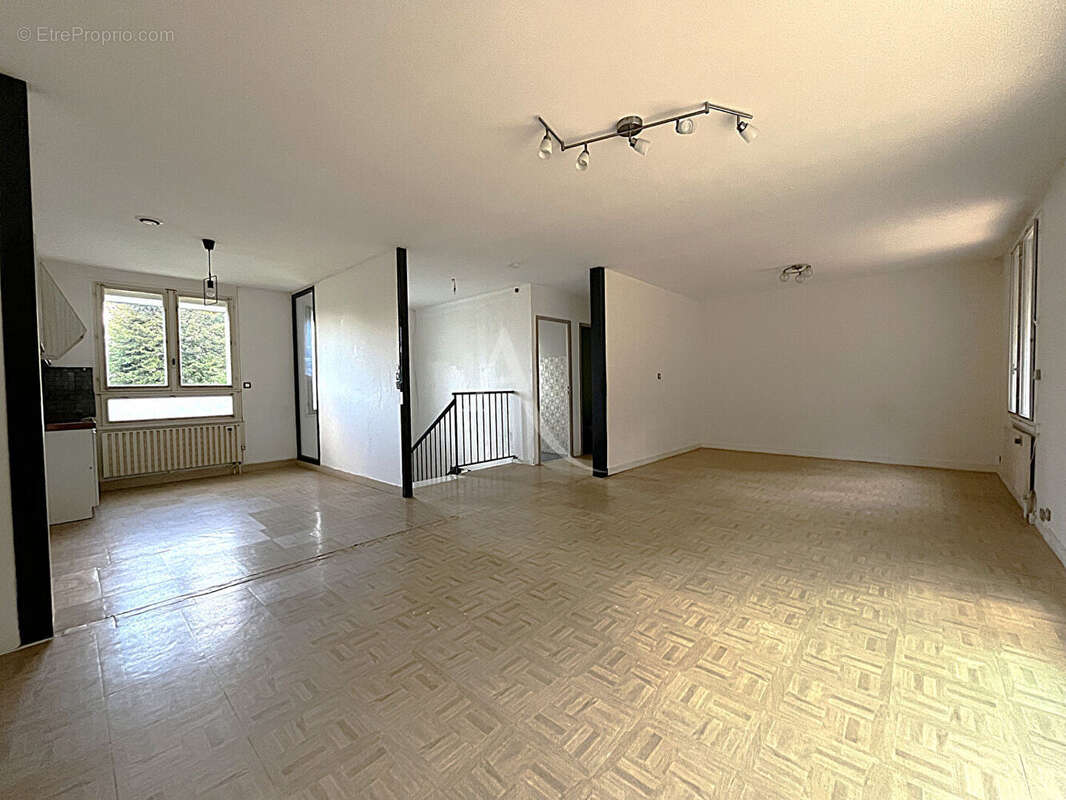 Maison à CHATEAU-RENAULT