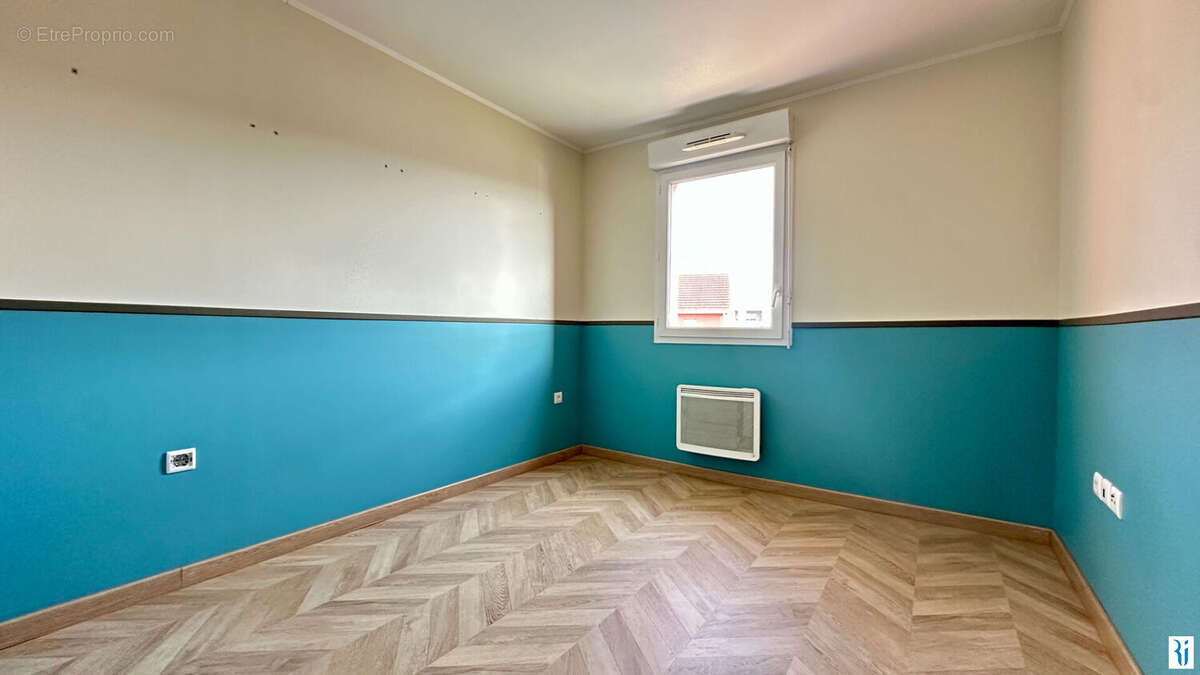 Appartement à SAINT-ETIENNE-DU-ROUVRAY