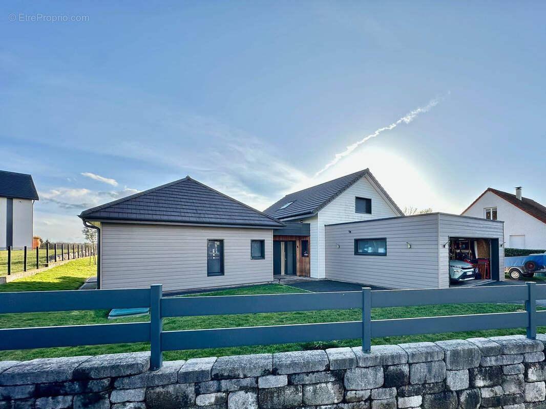 Maison à LUXEUIL-LES-BAINS